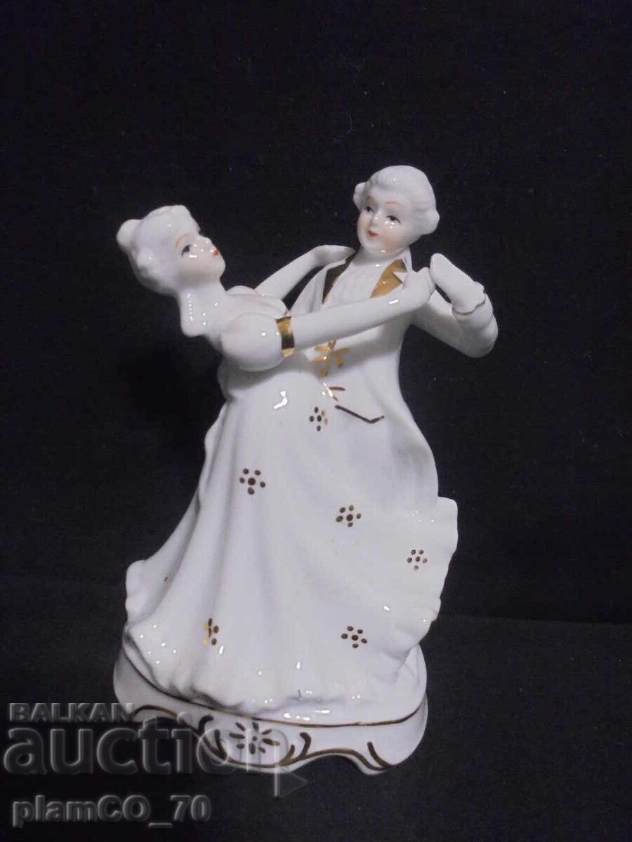 №8277 Collectible porcelain figure - dancing couple