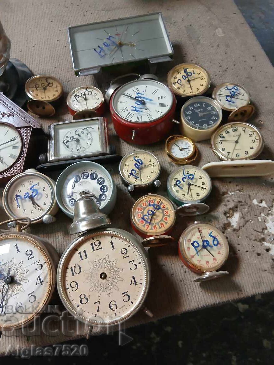 Delivery of Lot of 36 mechanical alarm clocks Delivery of Lot of 36 mechanical alarm clocks