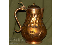 Cană de cupru lucrată manual