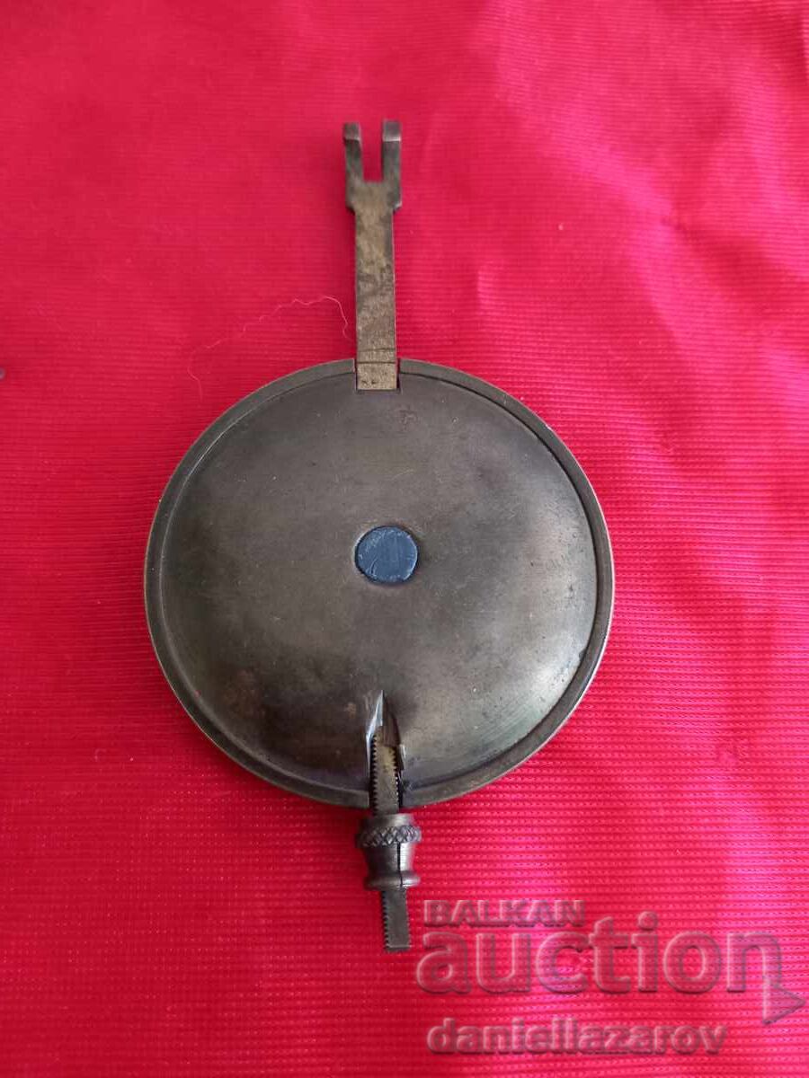 Vechi PENDUL pentru Șemineu, Ceas de Masă cu preț 28.00 BGN | € 14.32 Vechi PENDUL pentru Șemineu, Ceas de Masă cu preț 28.00 BGN | € 14.32