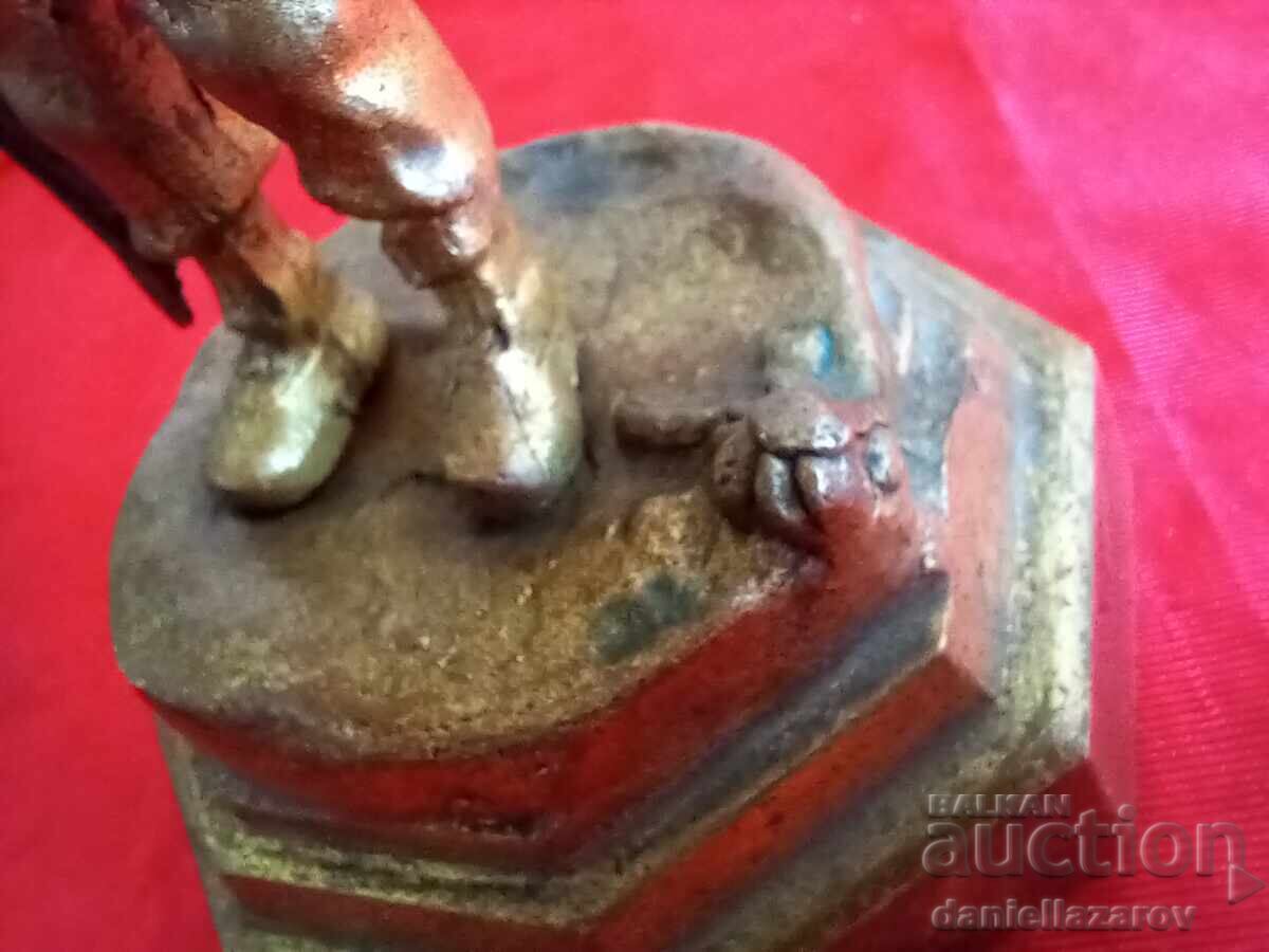 Livrarea Veche Statuetă de Bronz, Figură BĂIAT, Aurire