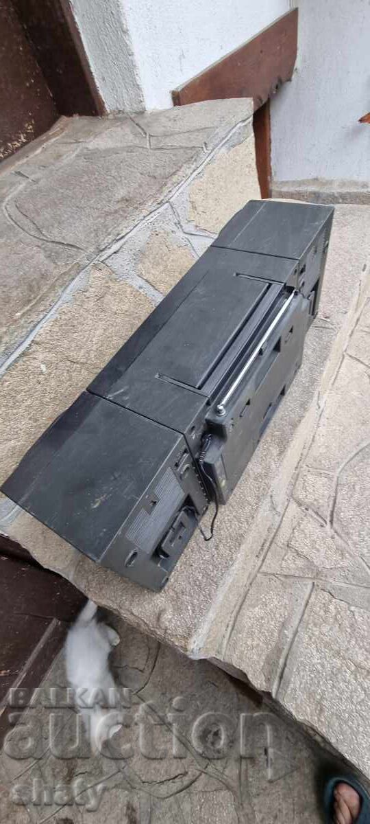 Ένα παλιό κασετόφωνο - 6 Ένα παλιό κασετόφωνο - 6