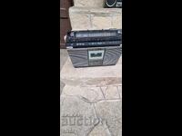Стар касетофон