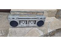 Стар касетофон.  Sharp