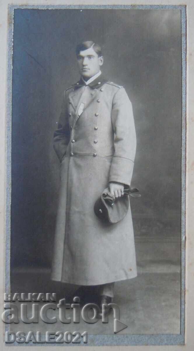 Uniformă de ofițer țaristă din 1900, Sofia - Fotografie pe carton Krepiev cu preț 25.00 BGN | € 12.78 Uniformă de ofițer țaristă din 1900, Sofia - Fotografie pe carton Krepiev cu preț 25.00 BGN | € 12.78
