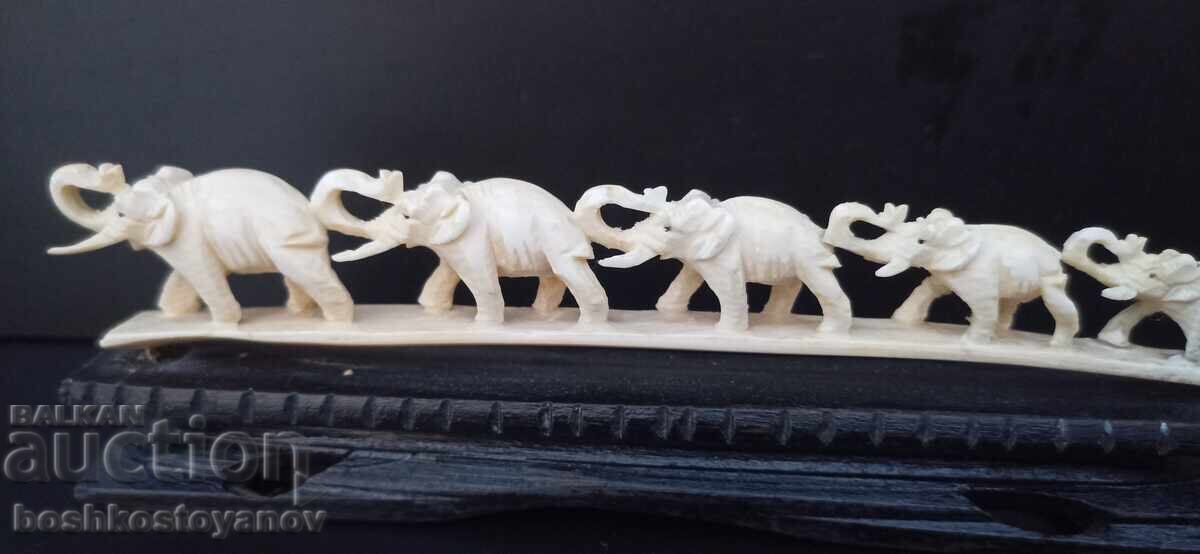 Ελεφαντοστέινη φιγούρα 15 εκ με τιμή 80.00 BGN | € 40.90