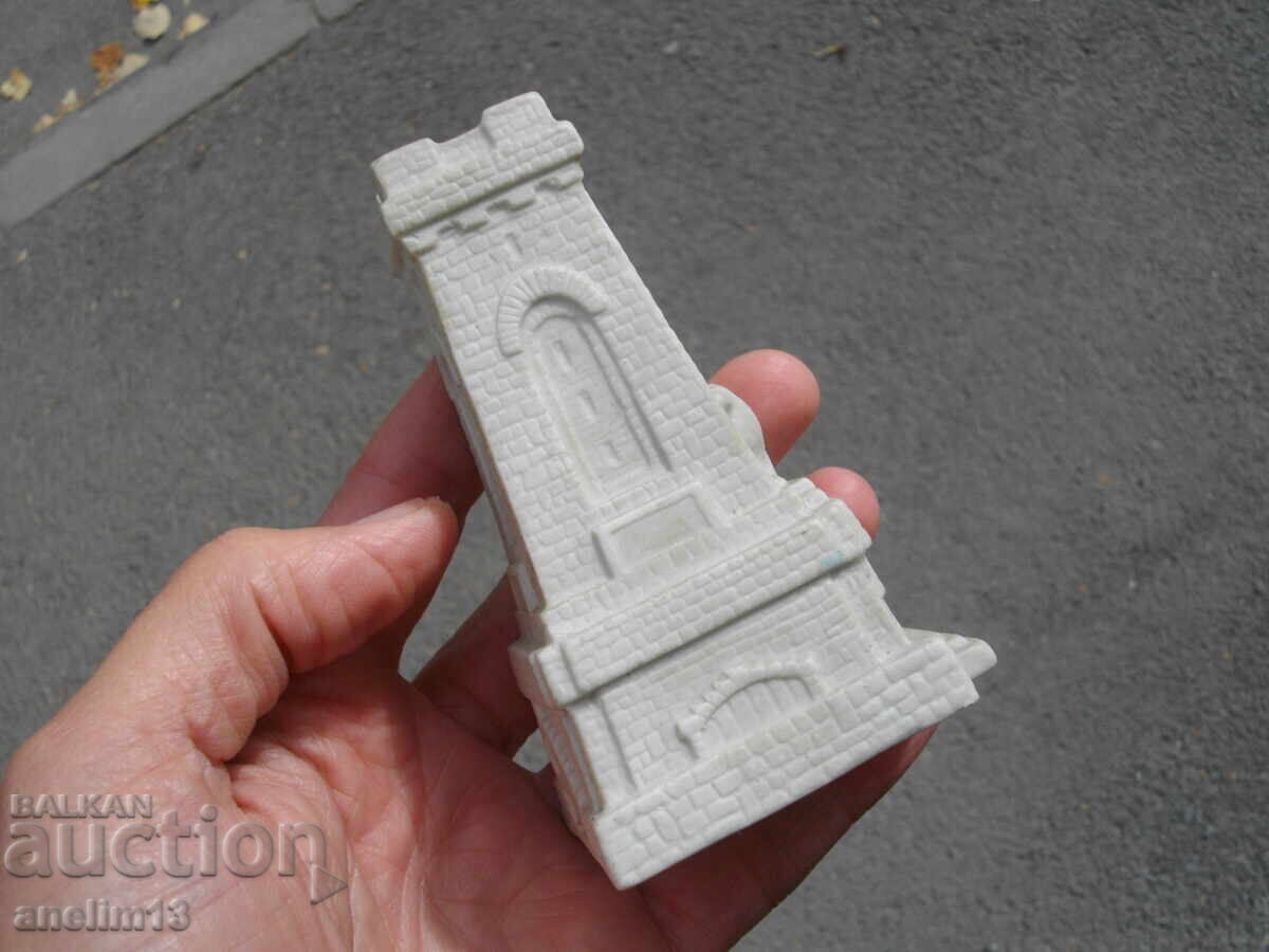 Livrarea PORȚELAN VECHI BULGĂRESC ȘIPKA