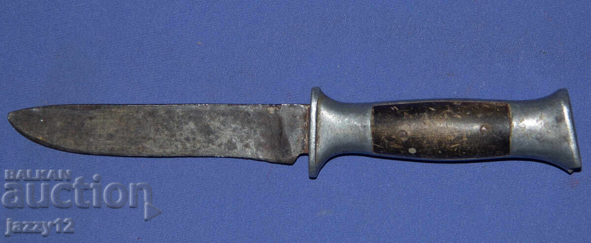 Licitație Cuțit turistic bulgăresc vechi