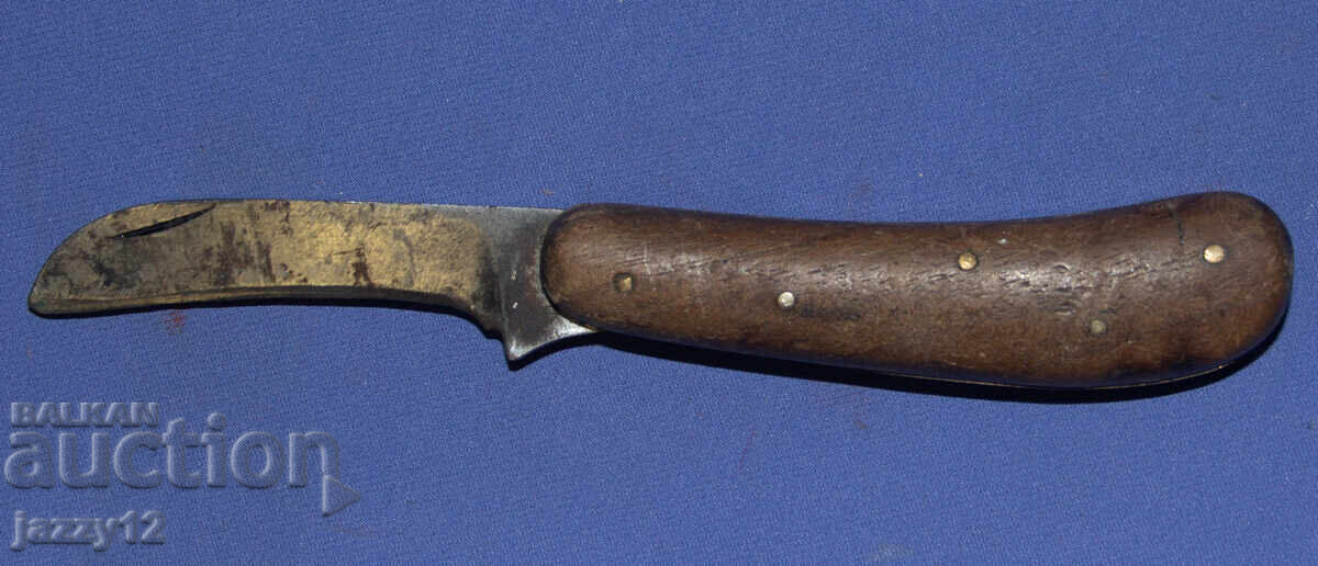 Star Pocket Knife Wooden Handle Petko Denev with price 80.00 BGN | € 40.90