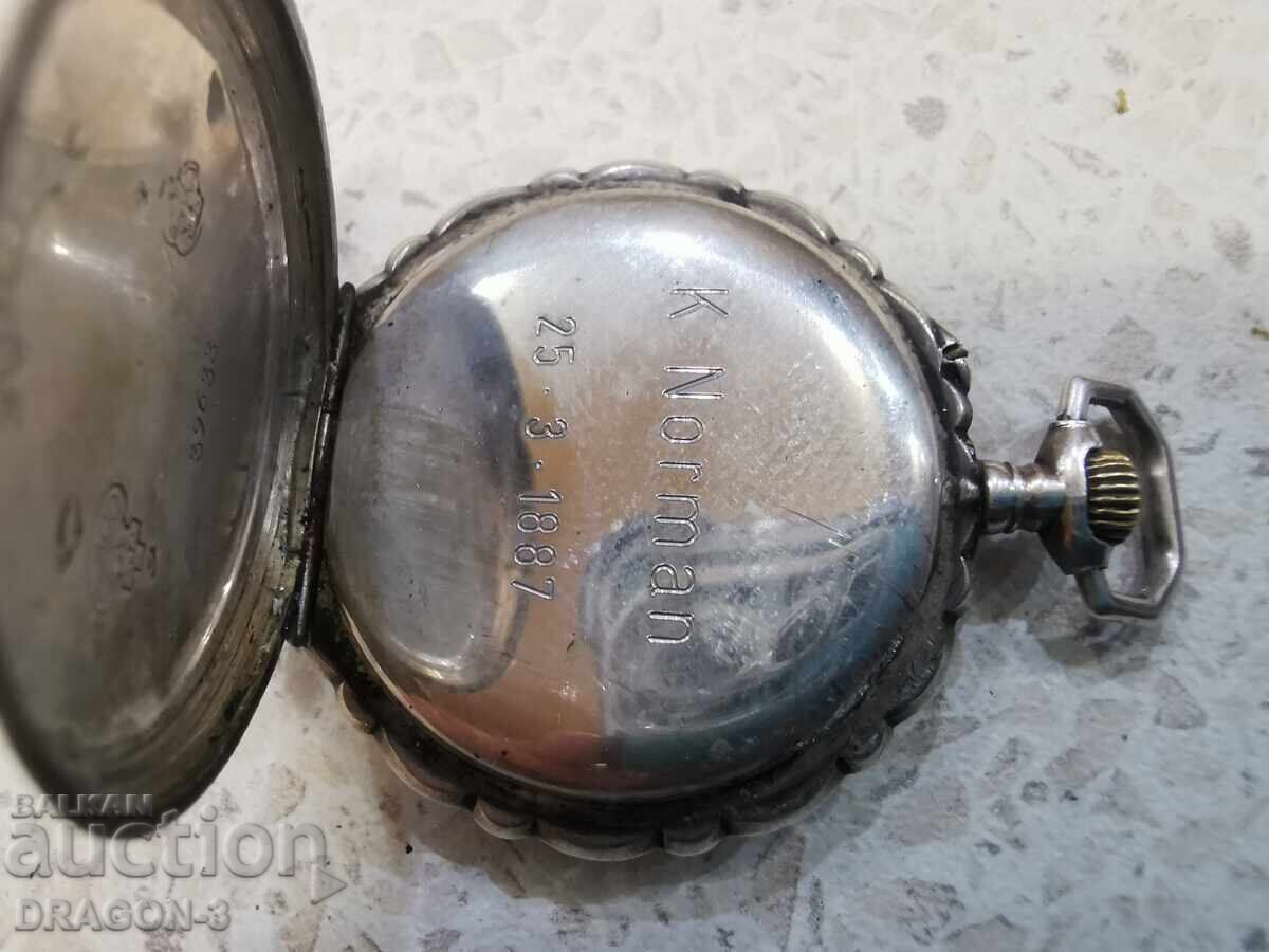 Livrarea Ceas de buzunar din argint