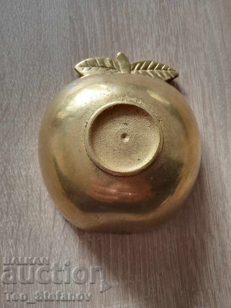 Κούπα μήλου ορείχαλκου με τιμή 35.00 BGN | € 17.90