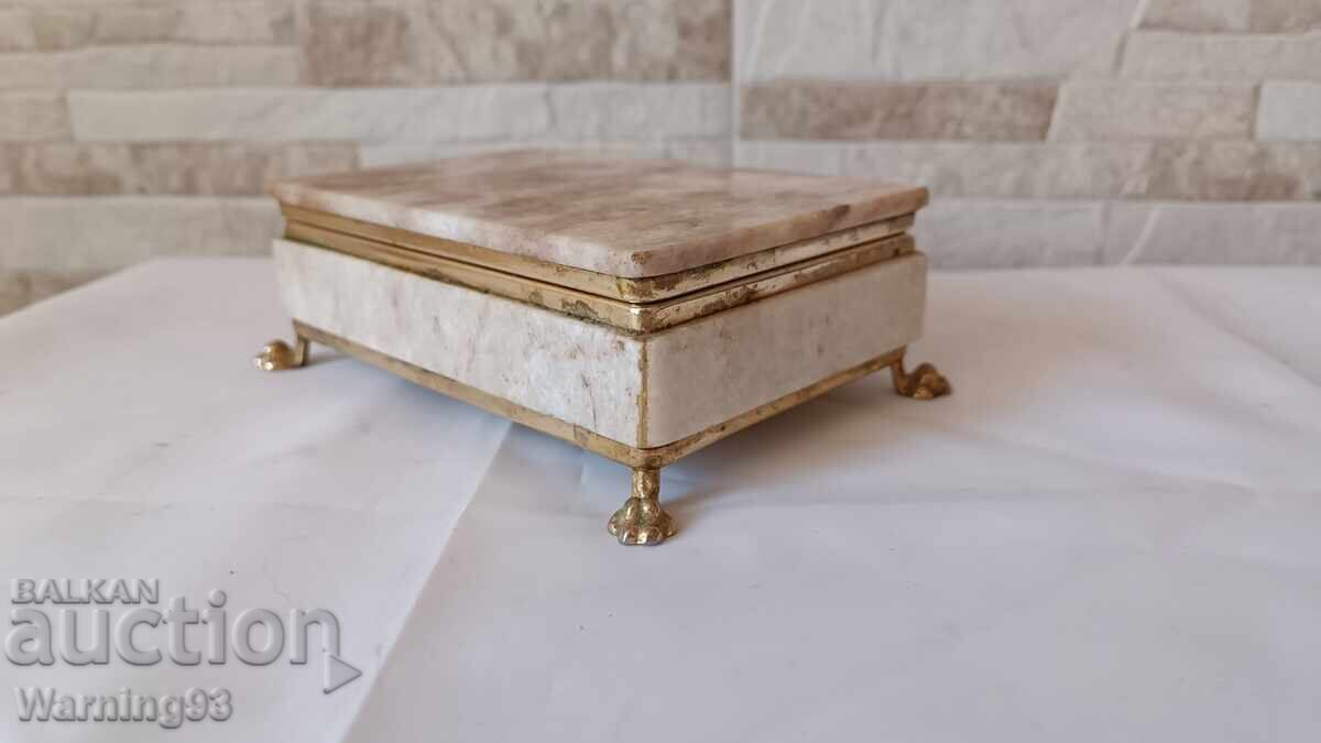 Livrarea Cutie de bijuterii - marmură - producție bulgărească