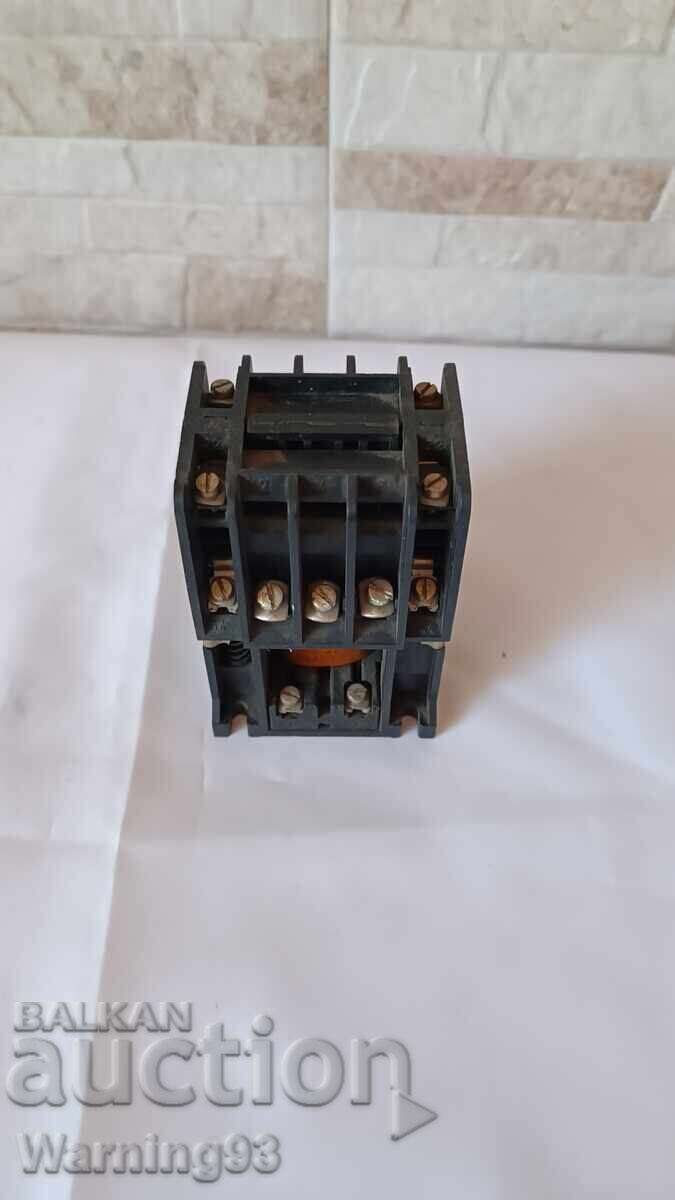 Livrarea Contactor - K16E - 660V - 16A