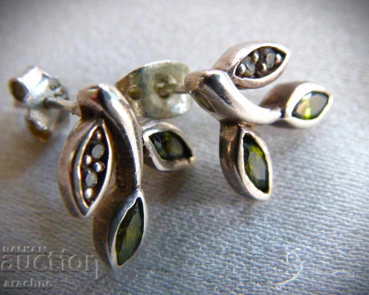 Сребърни обици с хризолит и топази с цена 70.00 лв. | € 35.79 Сребърни обици с хризолит и топази с цена 70.00 лв. | € 35.79