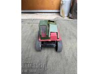 Buldozer de jucărie din perioada comunistă