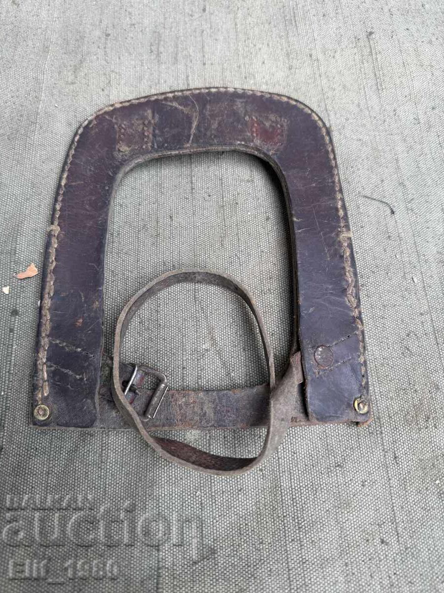 Auction  WWII Entrenching Tool Carrier