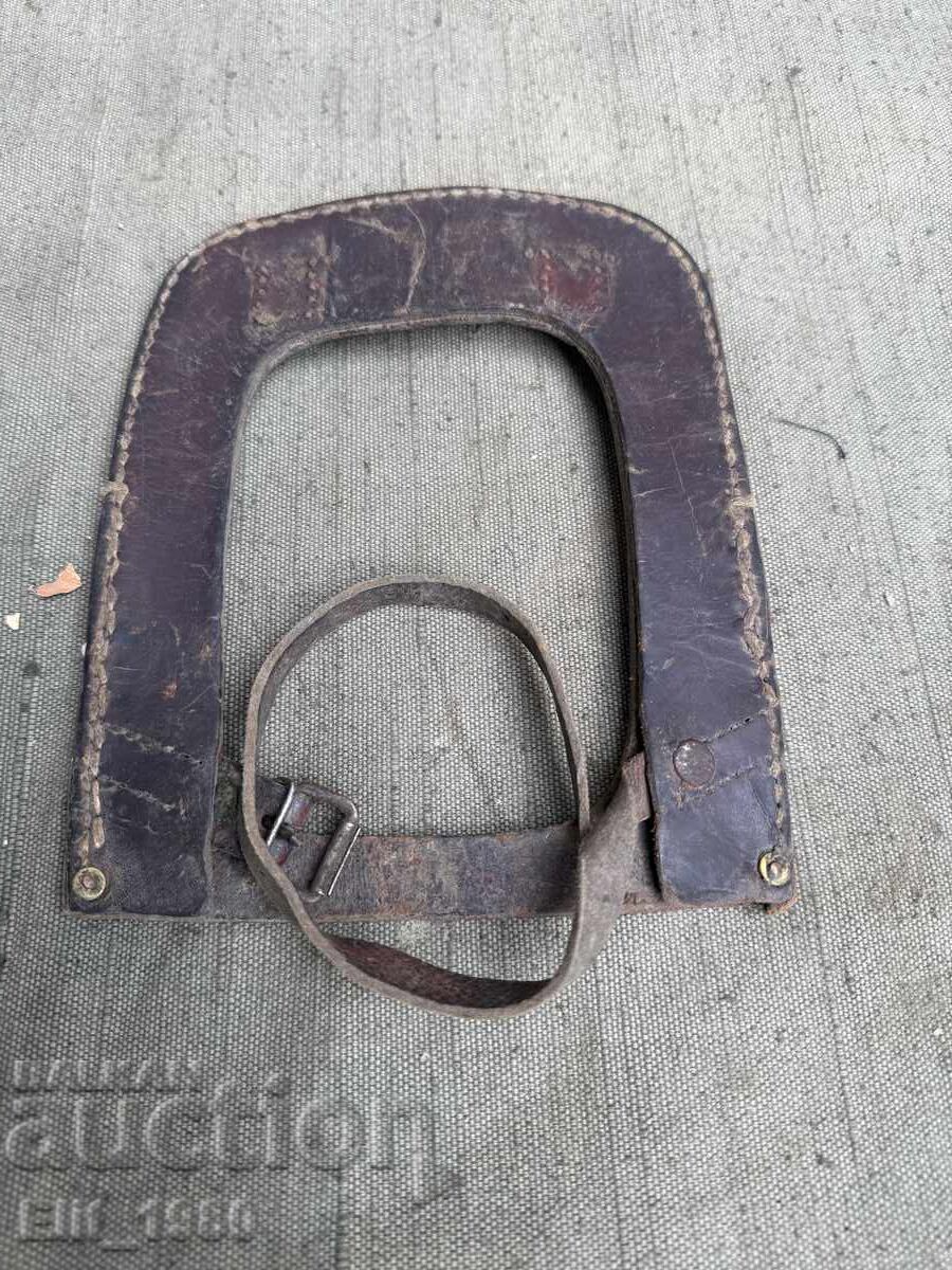 Auction  WWII Entrenching Tool Carrier
