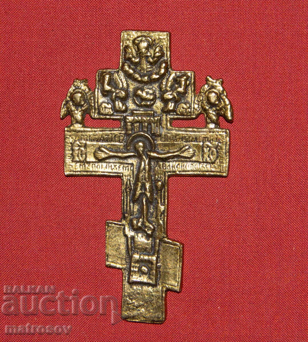 Cruce decorativă din alamă, răstignire