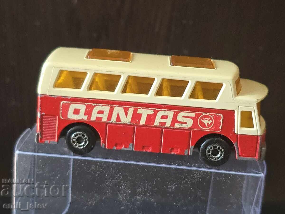 LESNEY MATCHBOX - 65C Airport Coach 1977-1982 - 1982 with price 4.99 BGN | € 2.55