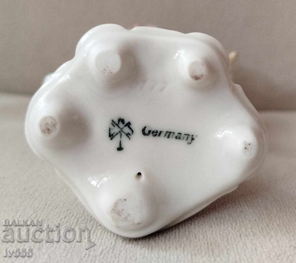 FOR SALE OLD GERMAN PORCELAIN FIGURINE - KARL ENS 1920 - 6