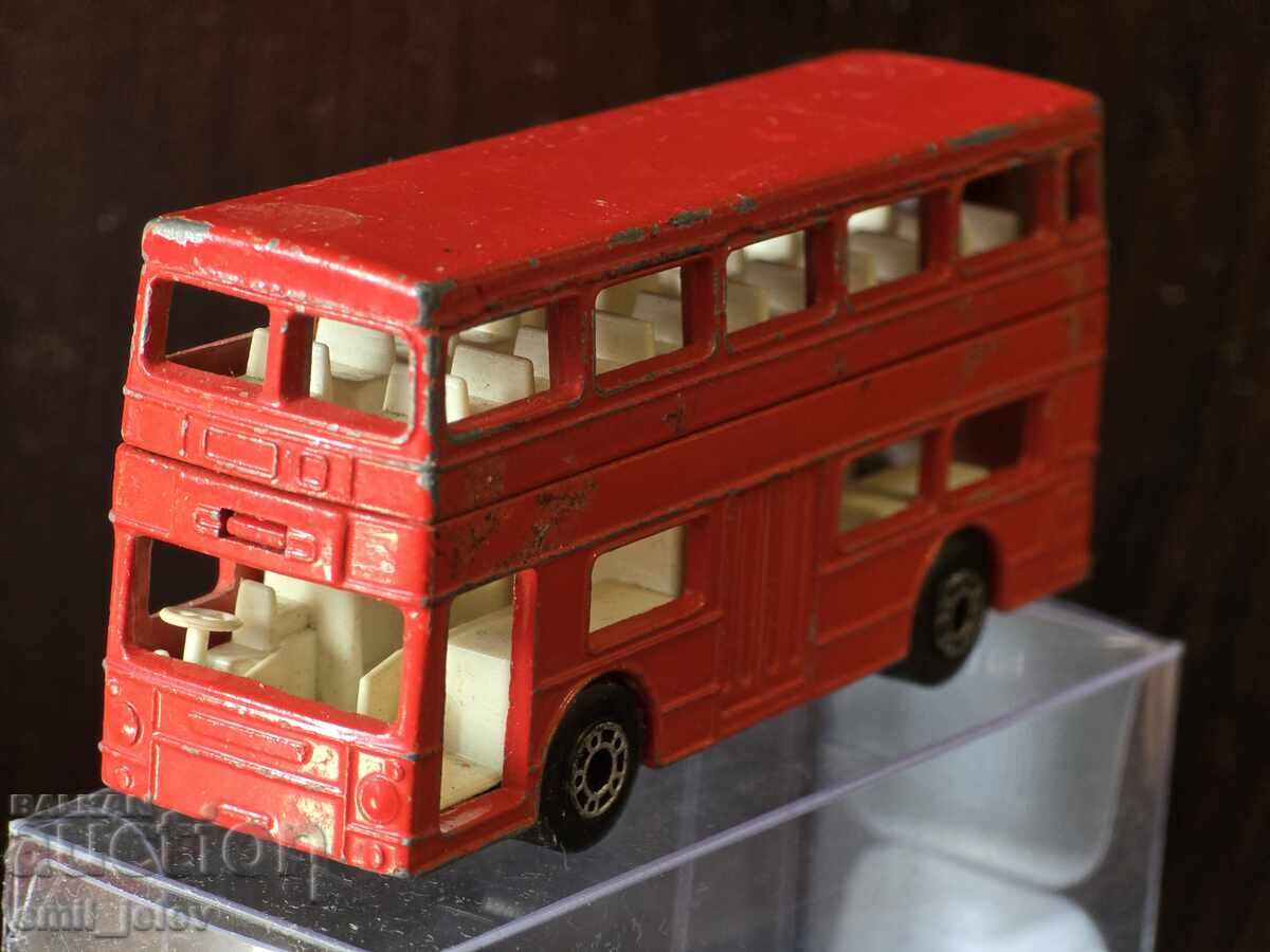 Auction LESNEY MATCHBOX - 17B The Londoner red body 1972-1980 Auction LESNEY MATCHBOX - 17B The Londoner red body 1972-1980