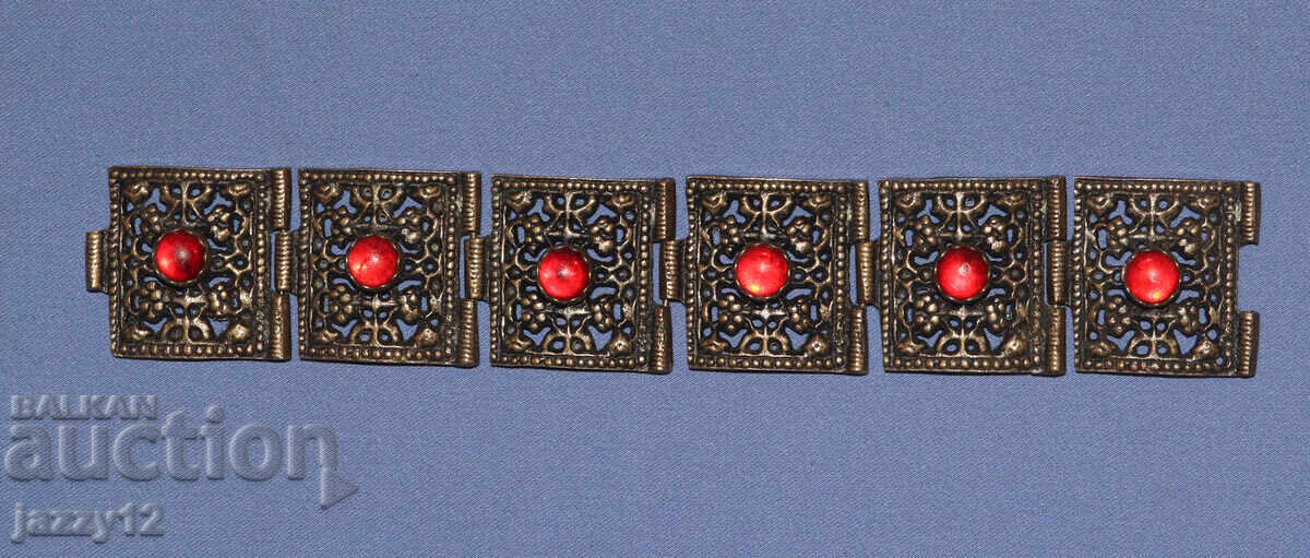 Licitație Brățară veche tradițională din bronz Licitație Brățară veche tradițională din bronz