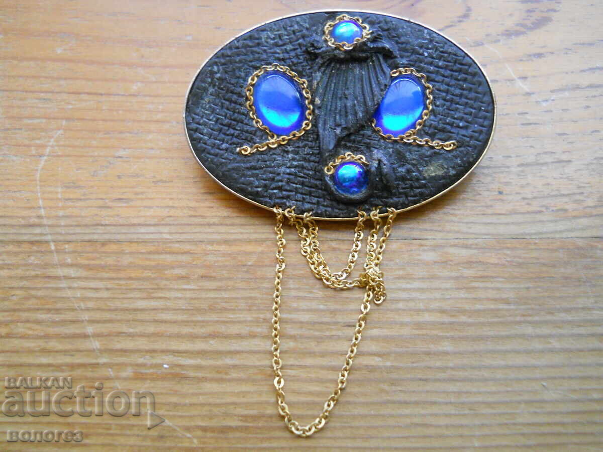 Antique brooch Antique brooch