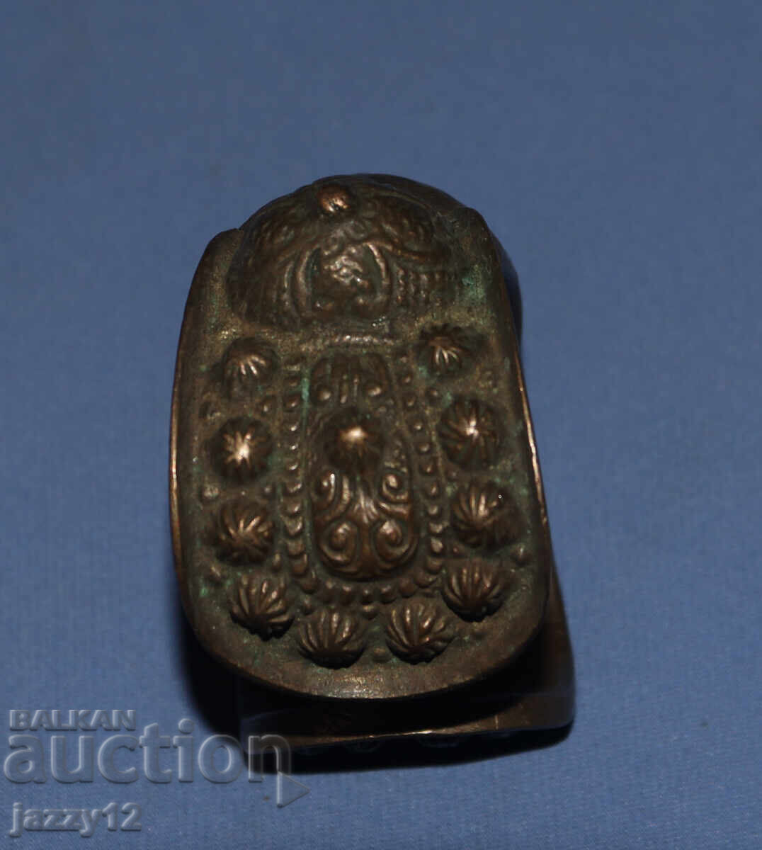 Παράδοση Παλαιό μπρούτζινο βραχιόλι-σφεντόνα με σταυρό