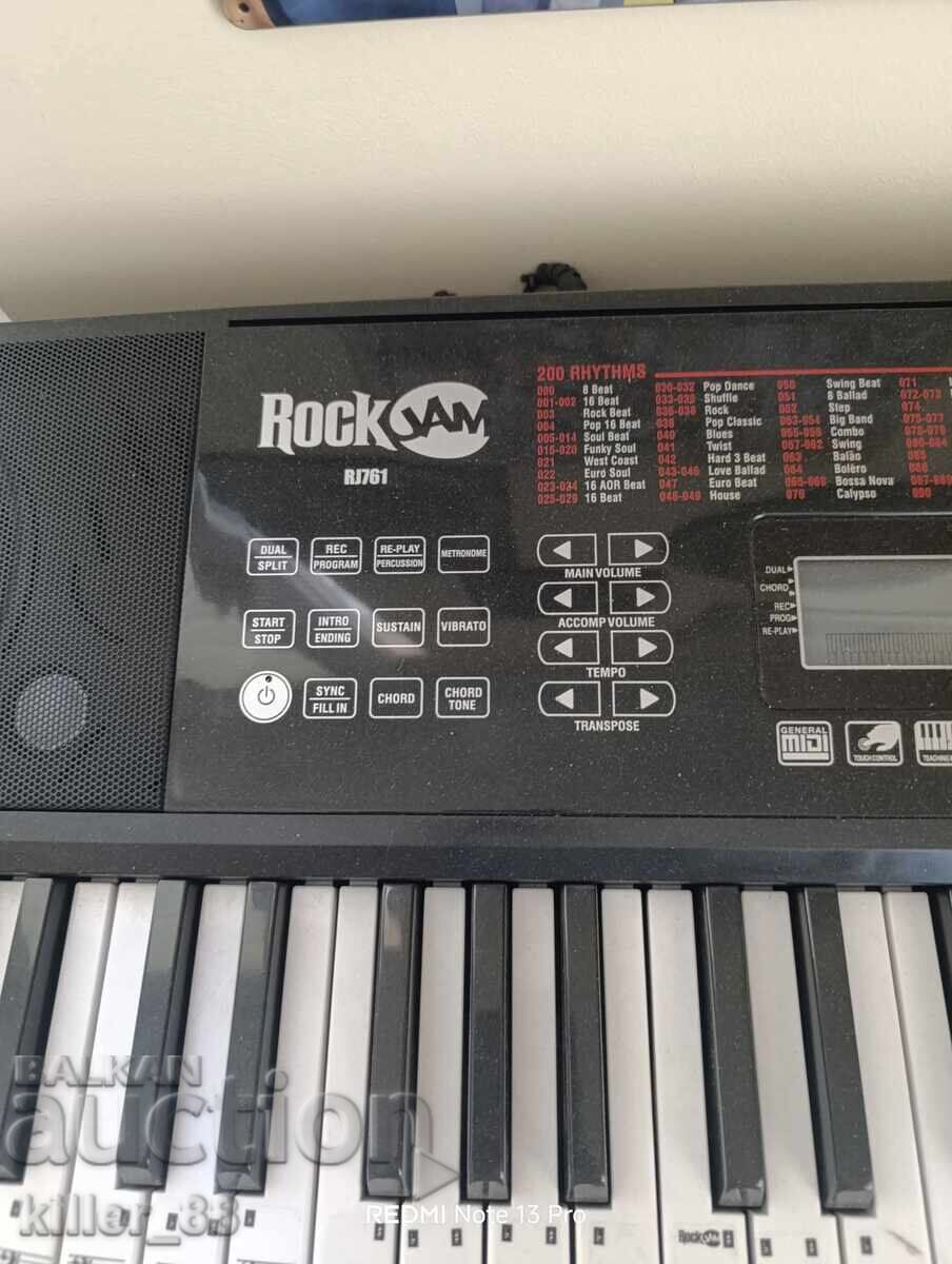 Licitație Sintetizator Licitație Sintetizator