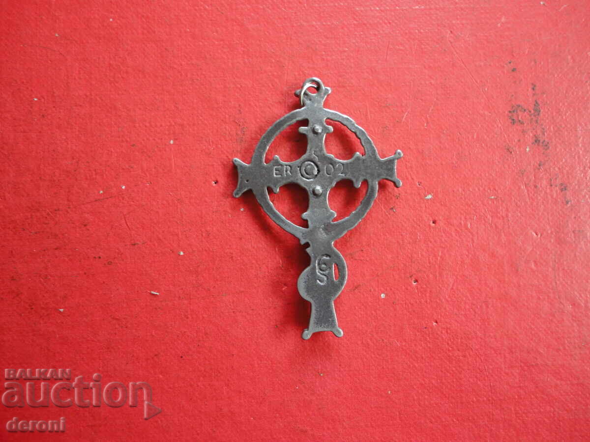 Аукцион Страхотен калаен кръст