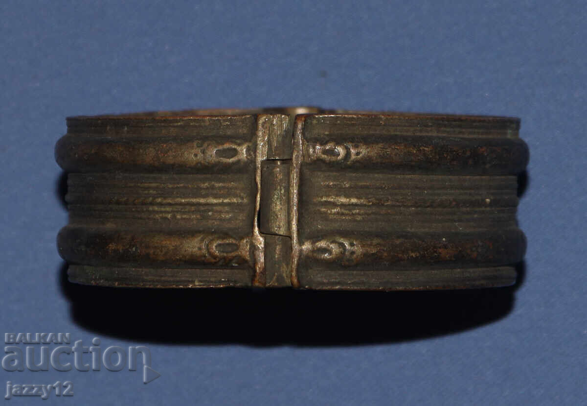 Παλιό ασημένιο παραδοσιακό βραχιόλι