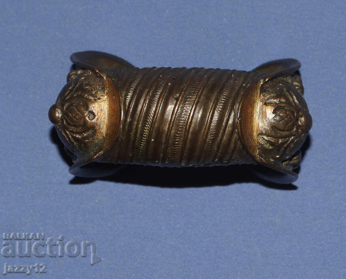 Old bronze slingshot bracelet with price 220.00 BGN | € 112.48