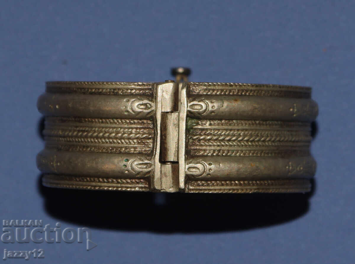 Δημοπρασία Παλιό ασημένιο παραδοσιακό βραχιόλι