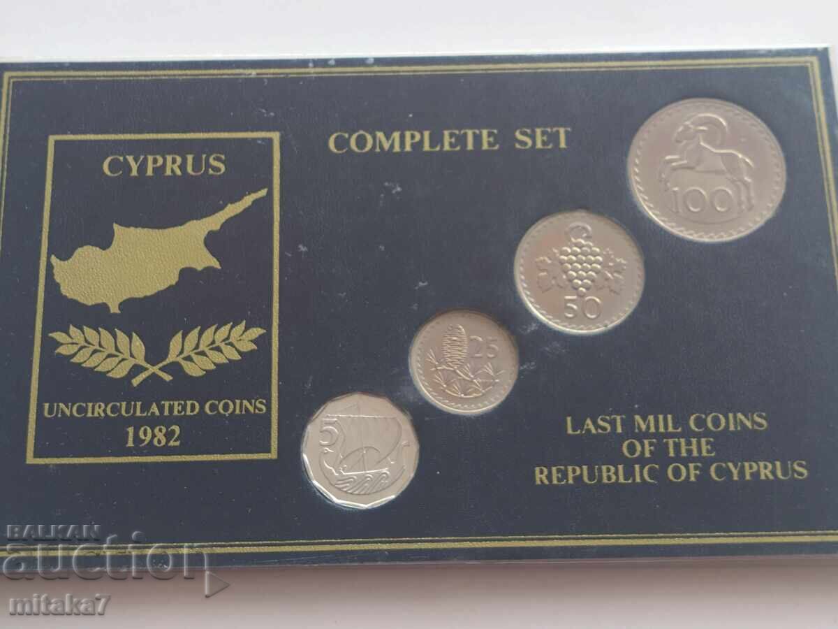 Set of coins 1982, Cyprus with price 18.00 BGN | € 9.20