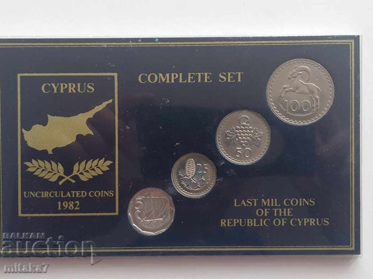 Set de monede din 1982, Cipru