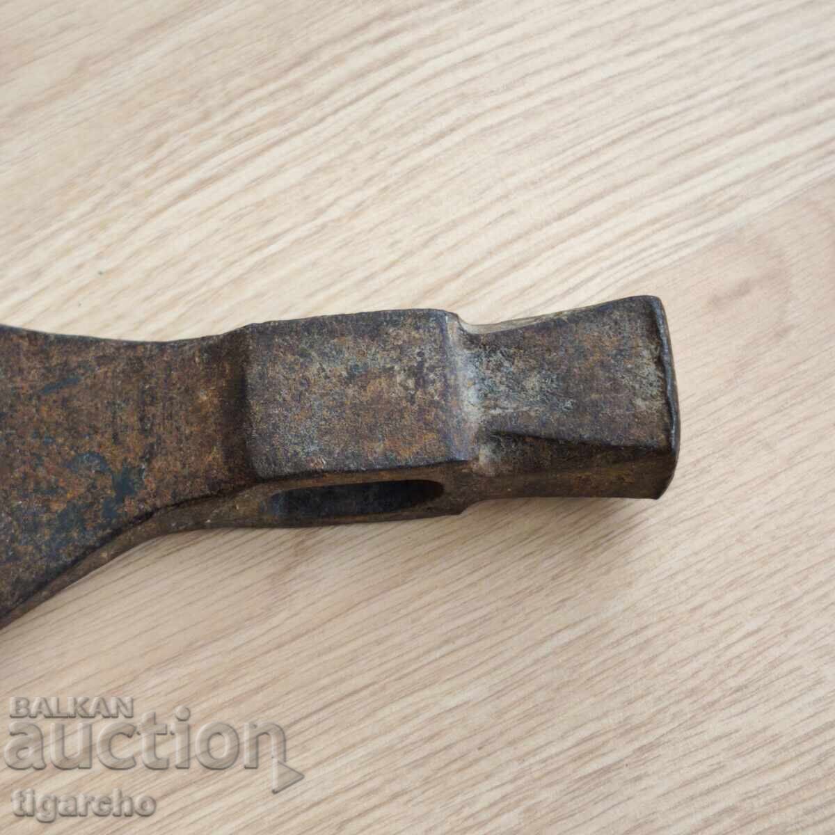 Auction  An old hatchet