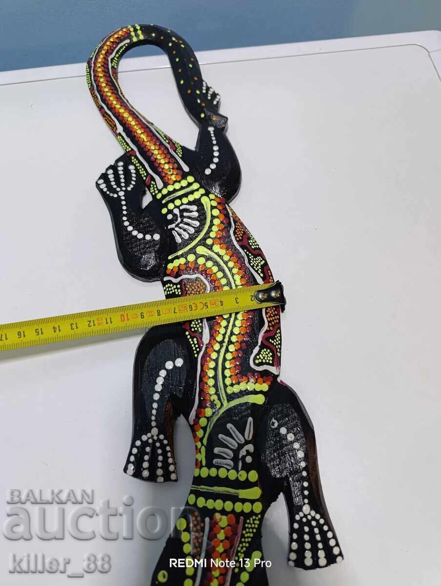 Ξύλινος σαλαμάνδρα με τιμή 32.00 BGN | € 16.36