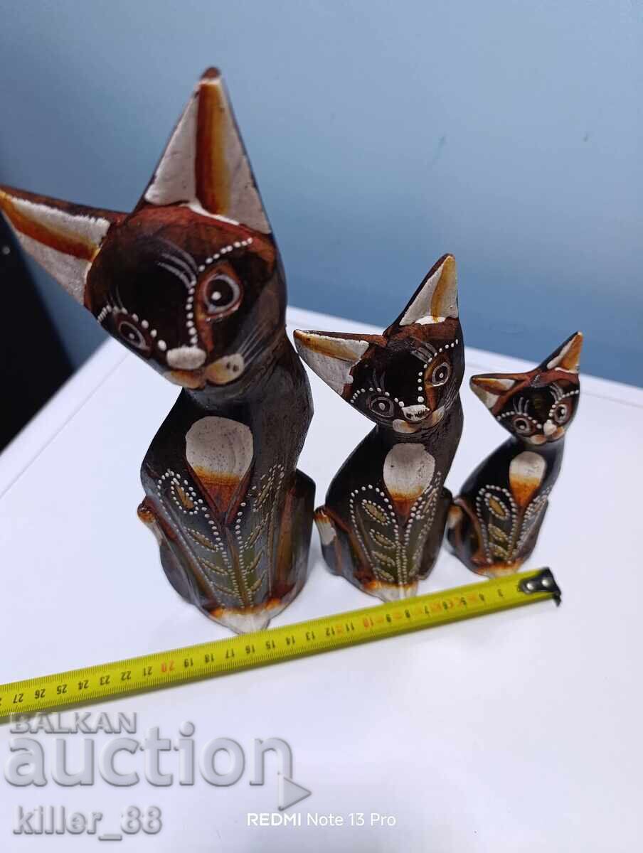 Ξυλόγλυπτα γατάκια - 6 Ξυλόγλυπτα γατάκια - 6