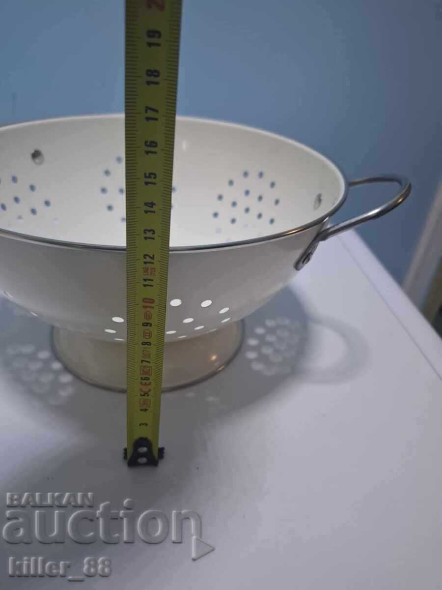 Παράδοση Μεταλλικό σουρωτήρι Παράδοση Μεταλλικό σουρωτήρι