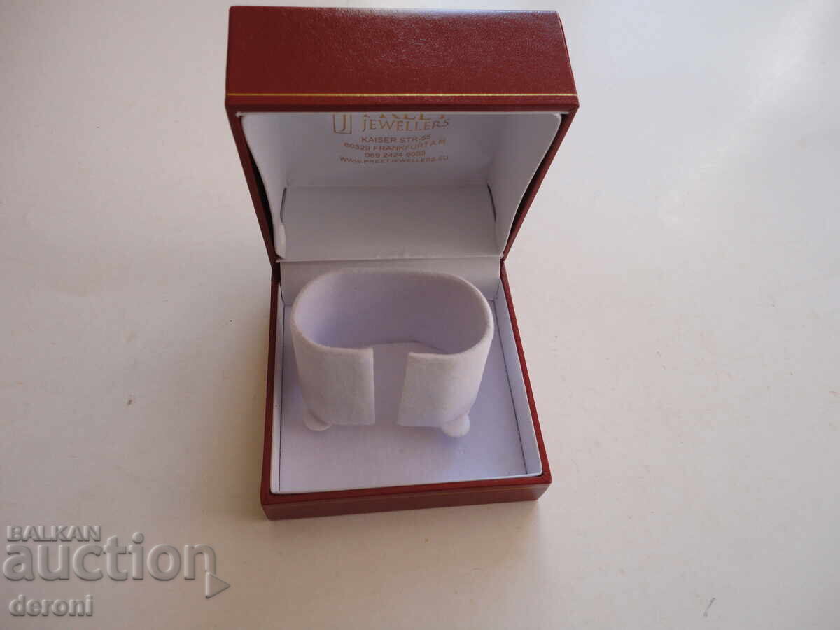 Παράδοση Κουτί κοσμημάτων Preet Jewels