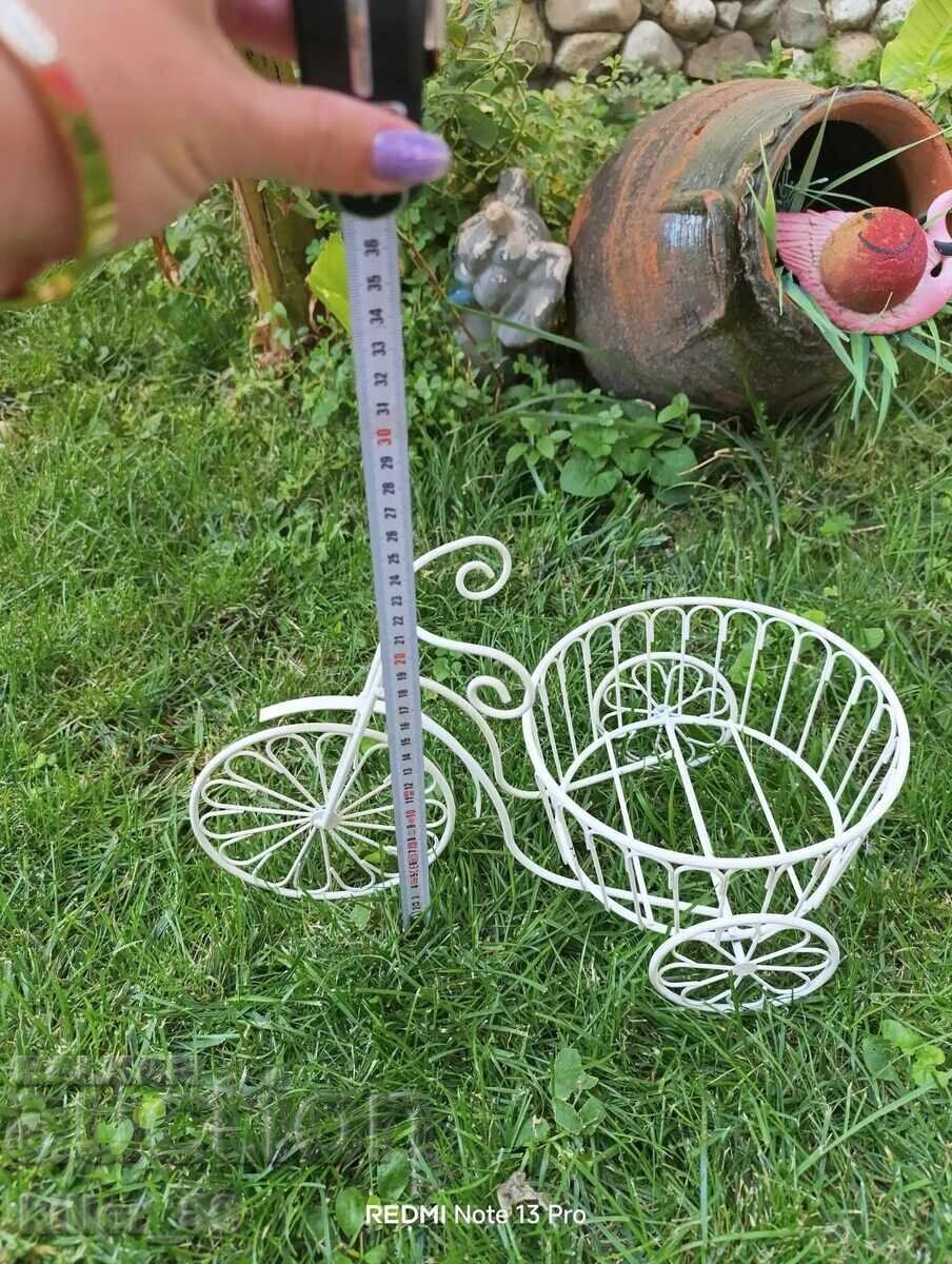 Παράδοση Μεταλλική βάση για γλάστρα σε σχήμα τροχού