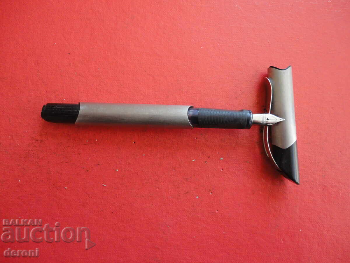 Stilou German Online Germania cu preț 10.00 BGN | € 5.11 Stilou German Online Germania cu preț 10.00 BGN | € 5.11