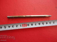 Creion de ochi auriu Mayveline Velvet Black