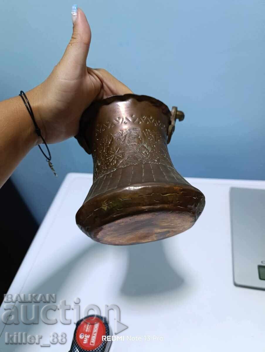 Δημοπρασία Παλιό μπολ Δημοπρασία Παλιό μπολ