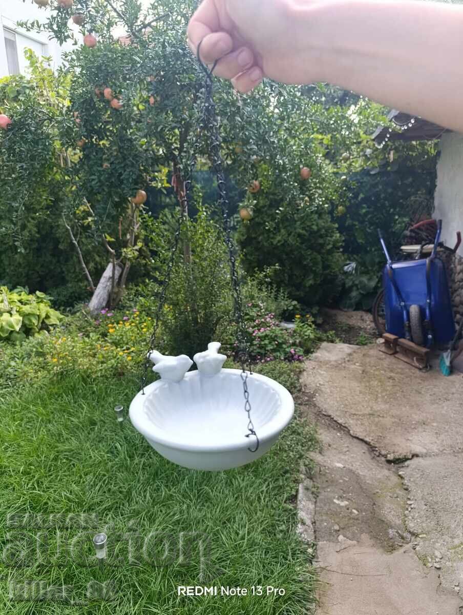 Τάιστρα πουλιών Τάιστρα πουλιών