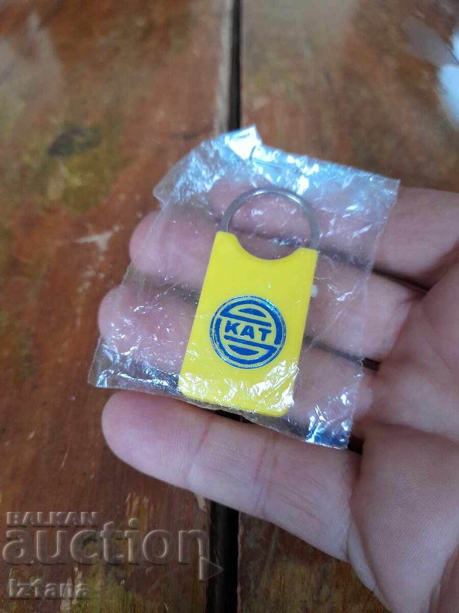 Breloc vechi de la K.A.T cu preț 27.00 BGN | € 13.80 Breloc vechi de la K.A.T cu preț 27.00 BGN | € 13.80