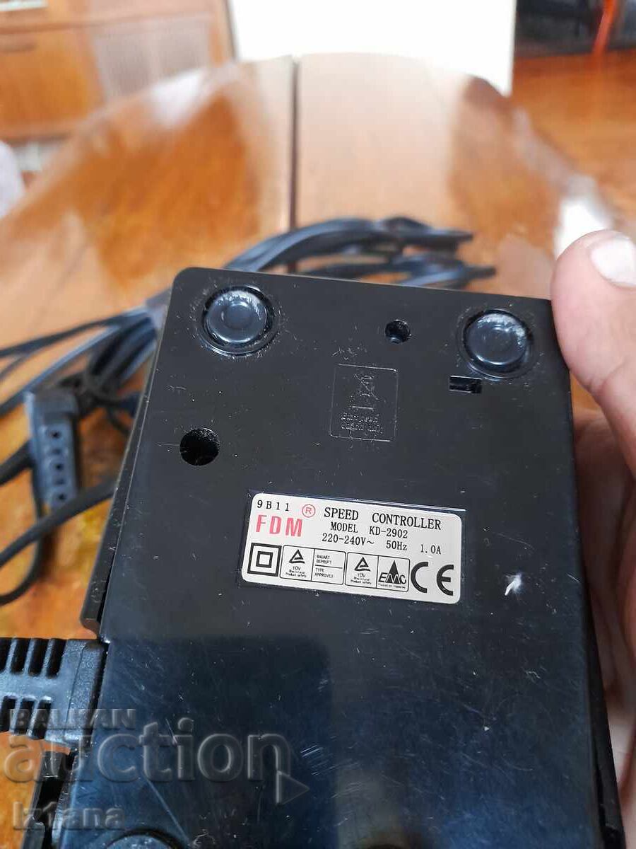 Παλιά πεντάλ ραπτομηχανής - 6 Παλιά πεντάλ ραπτομηχανής - 6