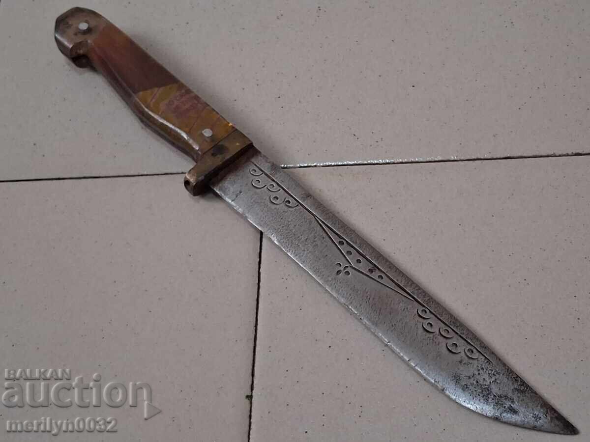 Παλιό μαχαίρι με εγχάρακτα Ν.Λ.Δ. λεπίδα