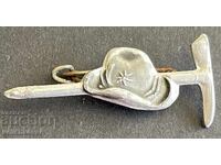 41769 Bulgaria semn turistic piolet și șapcă