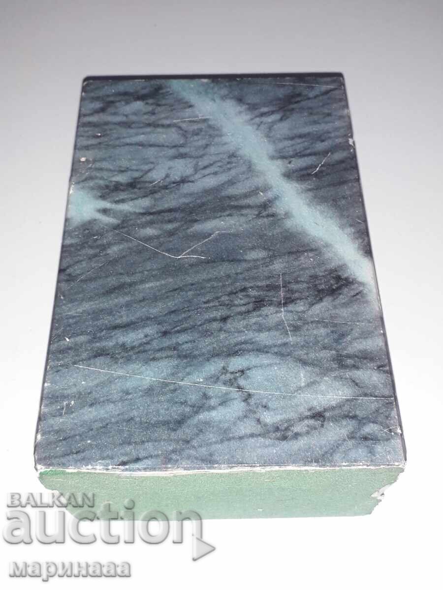 SUPORT. PRESPAPIE. MARMURA 2,5 KG SUPORT. PRESPAPIE. MARMURA 2,5 KG